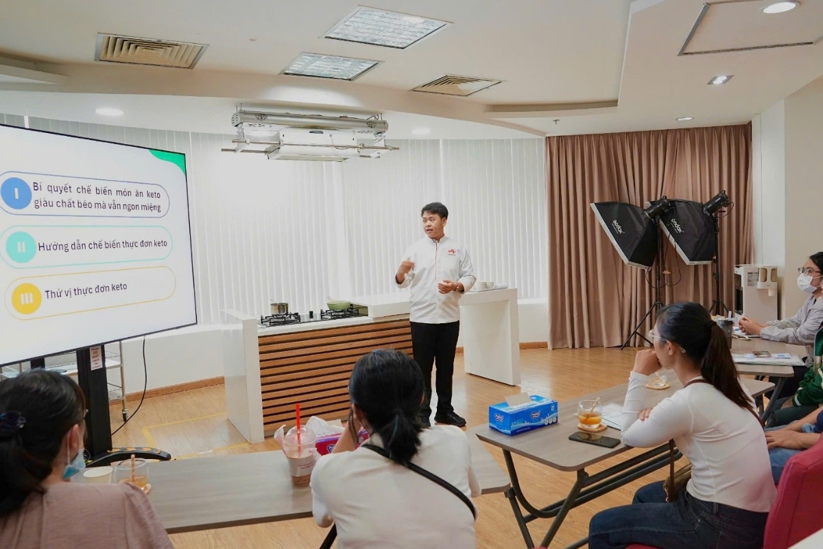 Lớp hướng dẫn nấu thực đơn keto miễn phí cho bệnh nhân động kinh kháng thuốc.